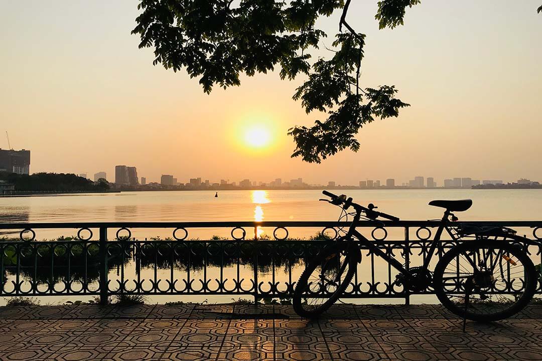 Cycling around West Lake in dusk