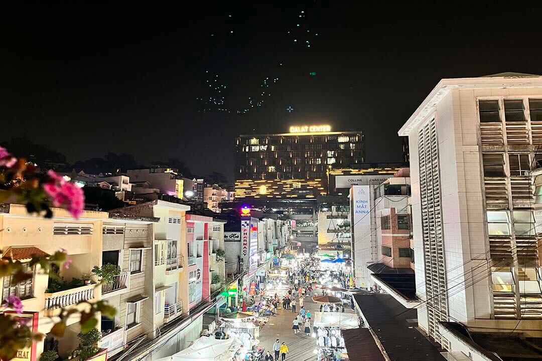 Dalat market in the night