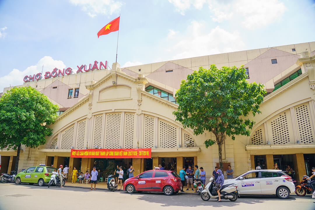 Dong Xuan Market