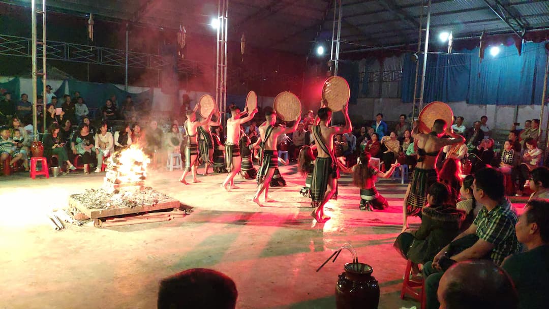 Experience the national culture of K'Ho people