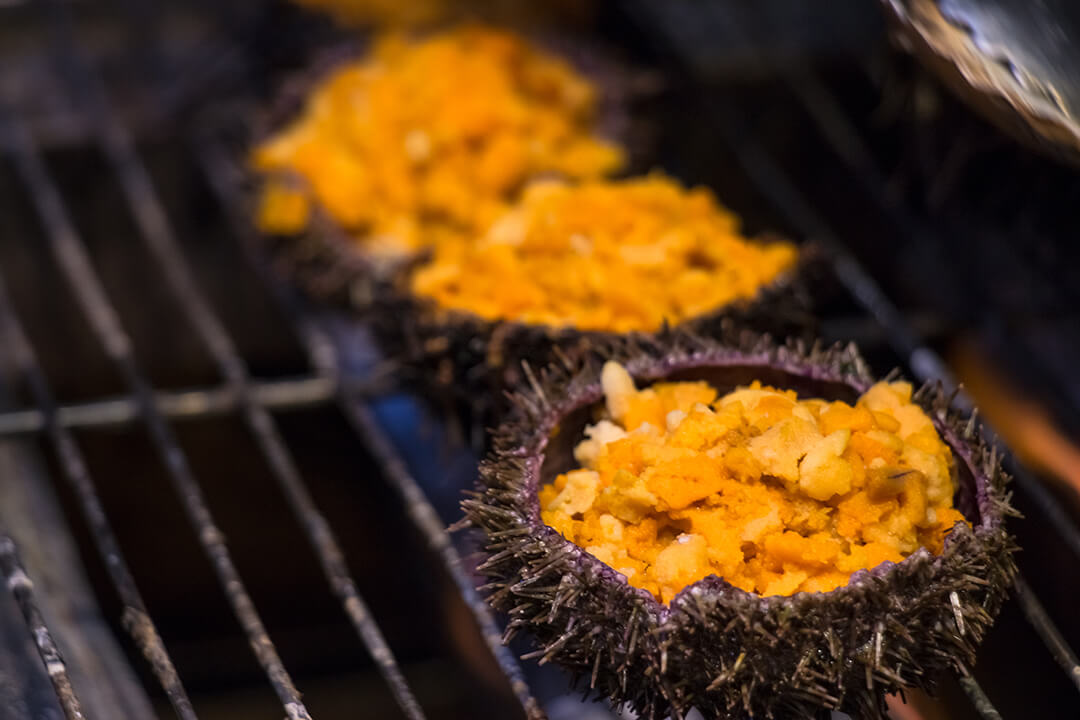 Grilled sea urchin