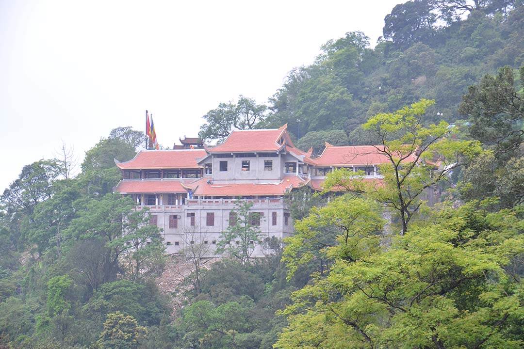 Hoa Yen Pagoda