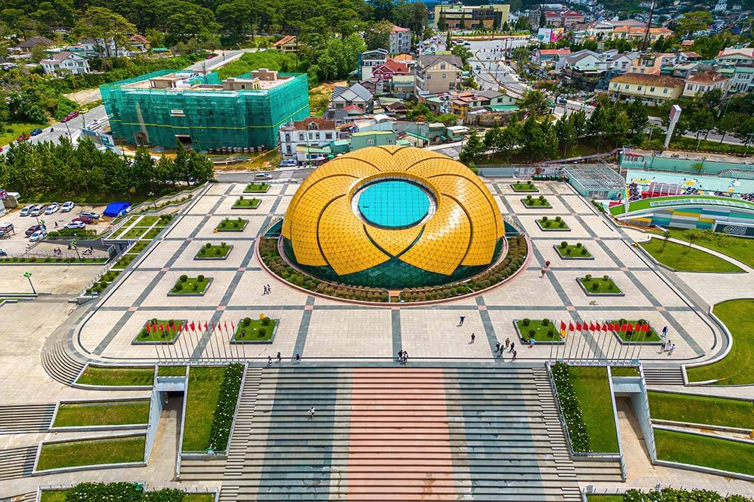 The sunflower building in Lam Vien Square