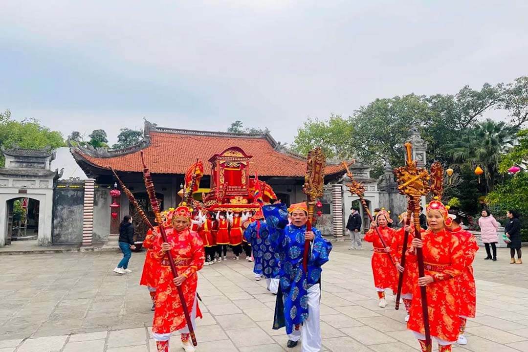 A small ceremony took place inside Hai Ba Trung temple