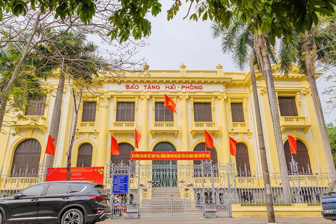 Front of Hai Phong museum