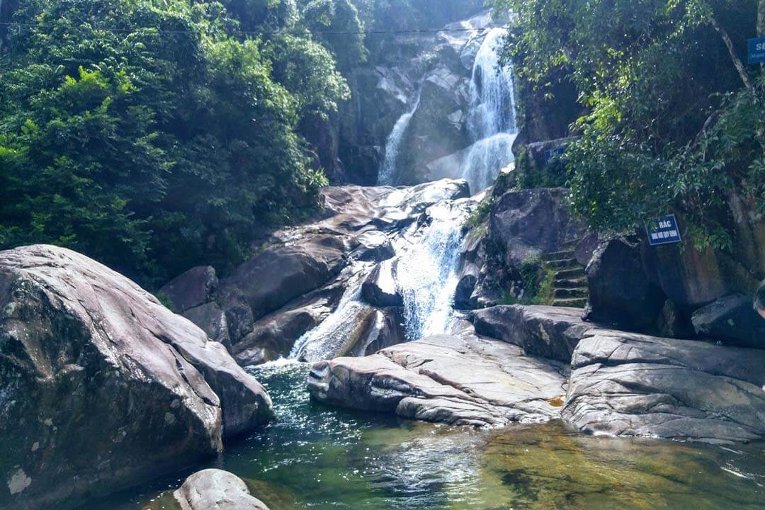 Khe Van Waterfall