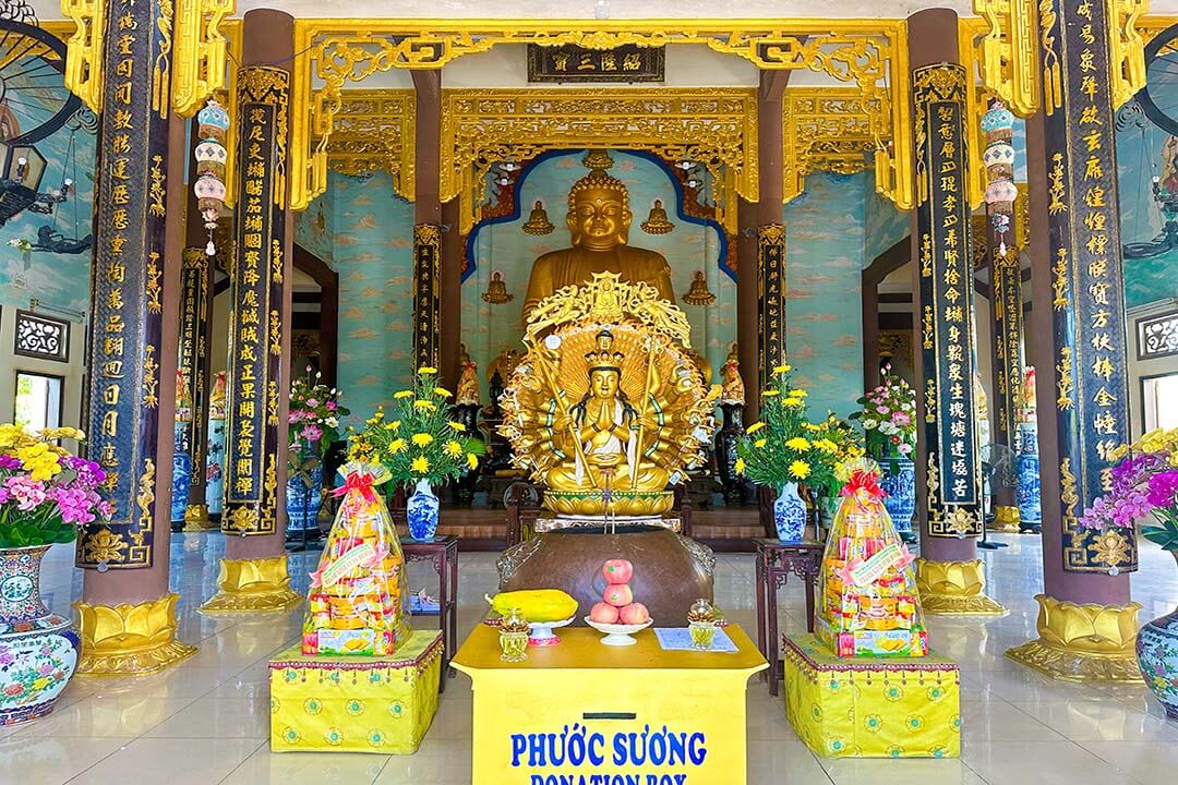 Inside Phap Lam Pagoda