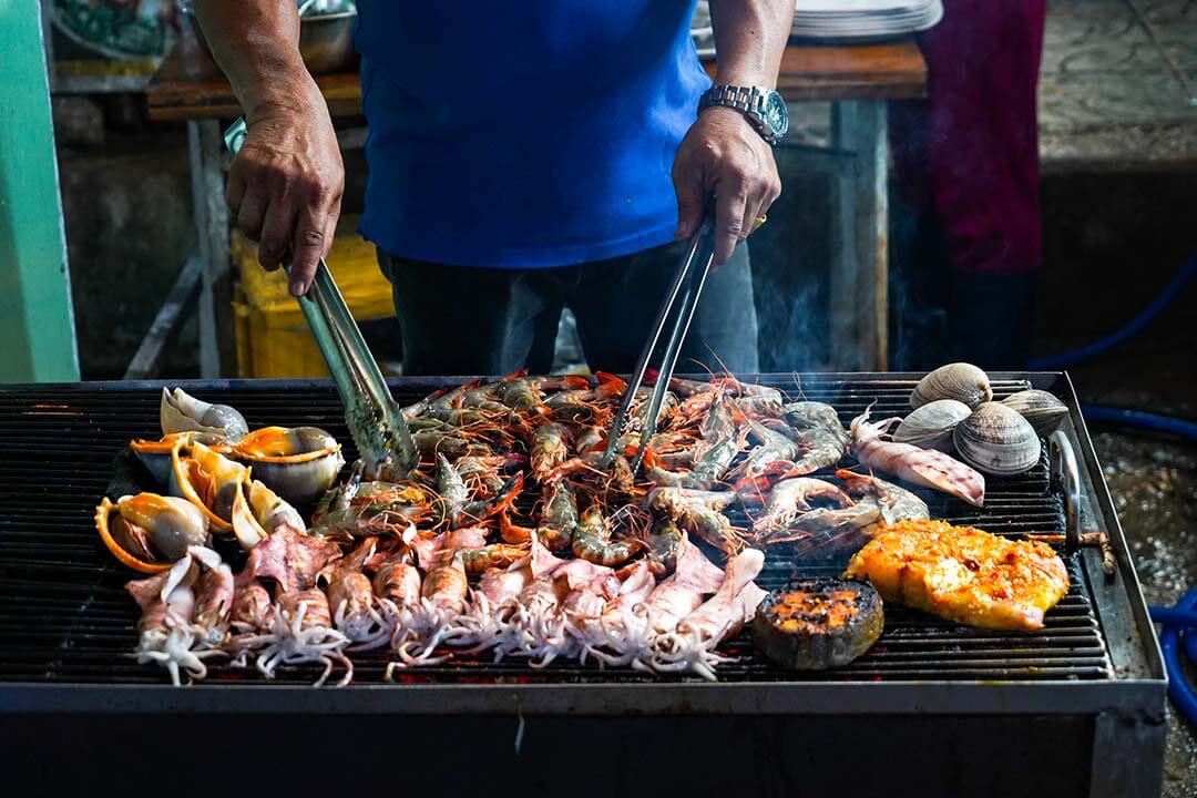 Street food in Ham Ninh