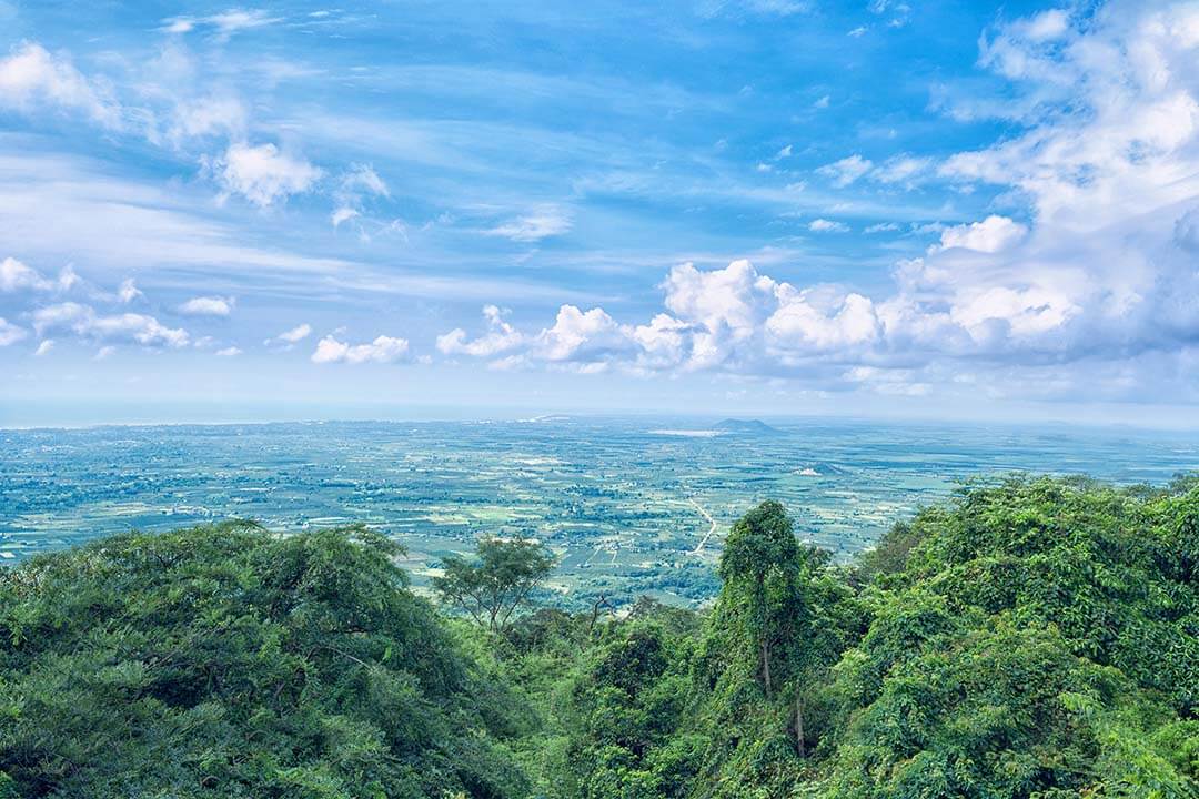 Ta Cu Mountain overview