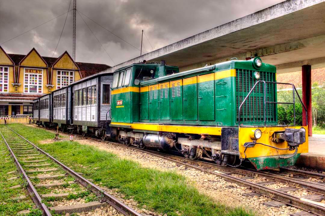 One of the trains inside Dalat station