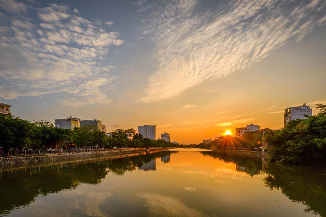 The sunset in Tam Bac Lake