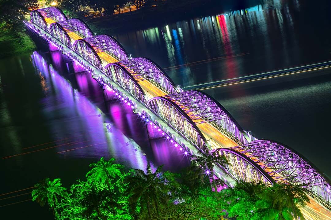 Truong Tien Bridge by night