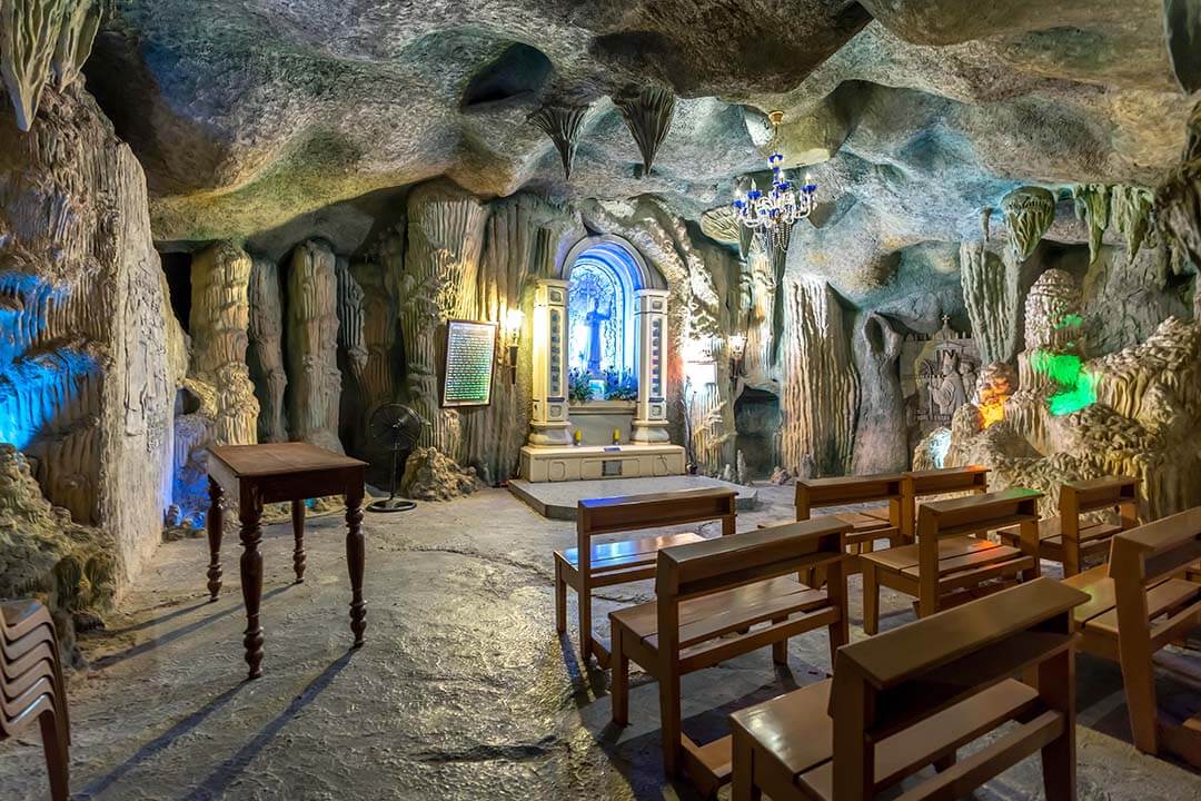 Visit saint andews vault in Phu Yen