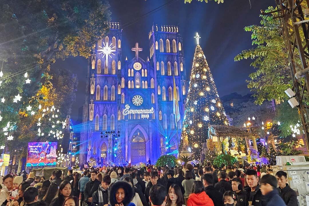 Christmas Eve at Hanoi Big Church