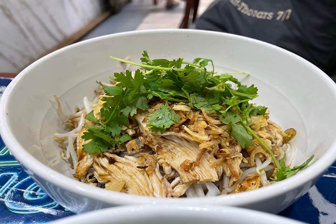 Mixed Pho in Pho 26 - one of the best pho in Hanoi Old Quarter