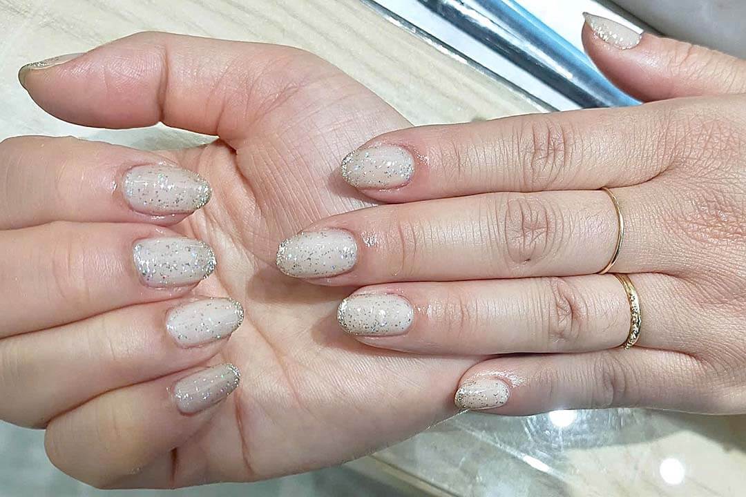 Nail design in Vanilla the beauty