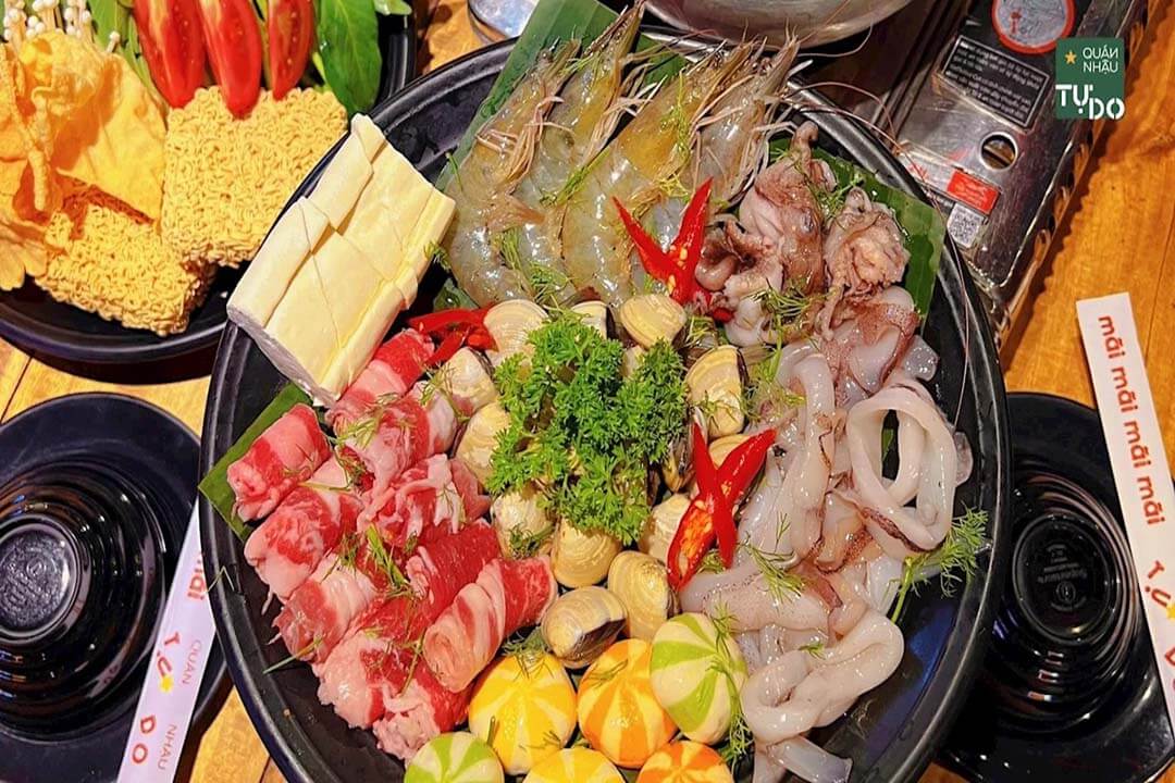 Seafood hotpot