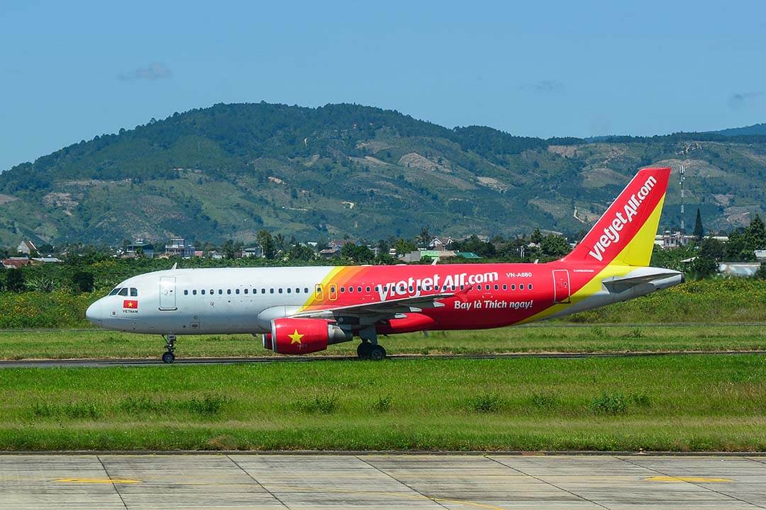 An airbus a320 airplane of Vietjet Air